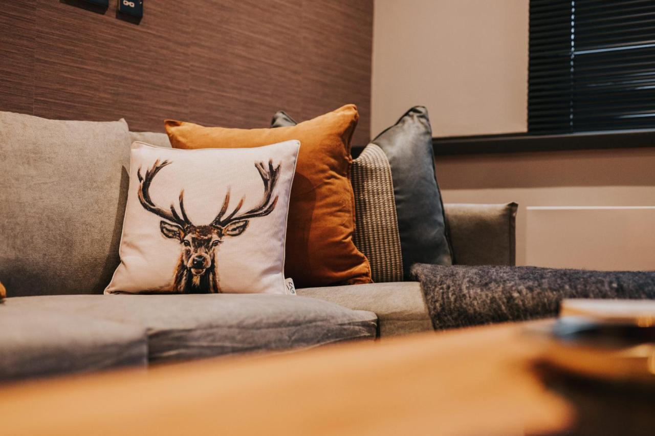Circa17- Entire Apt, Free Parking, Gym, City Central & Free Netflix Bracknell Kültér fotó