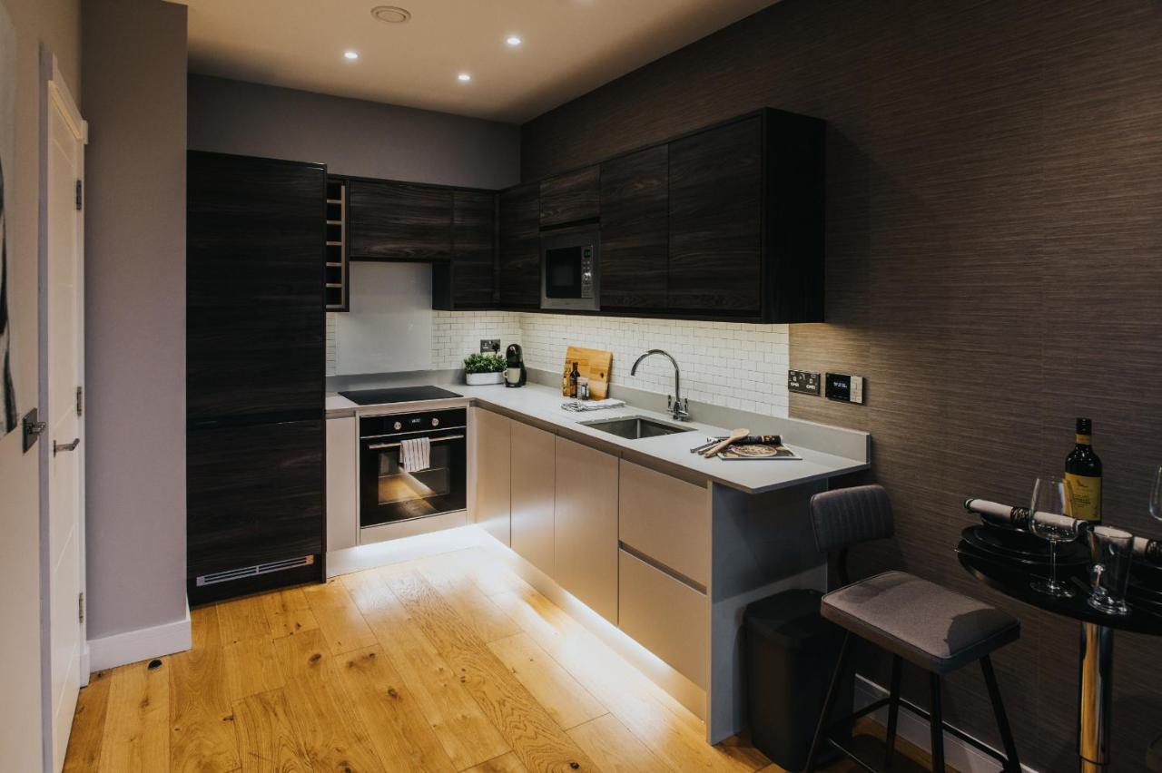 Circa17- Entire Apt, Free Parking, Gym, City Central & Free Netflix Bracknell Kültér fotó