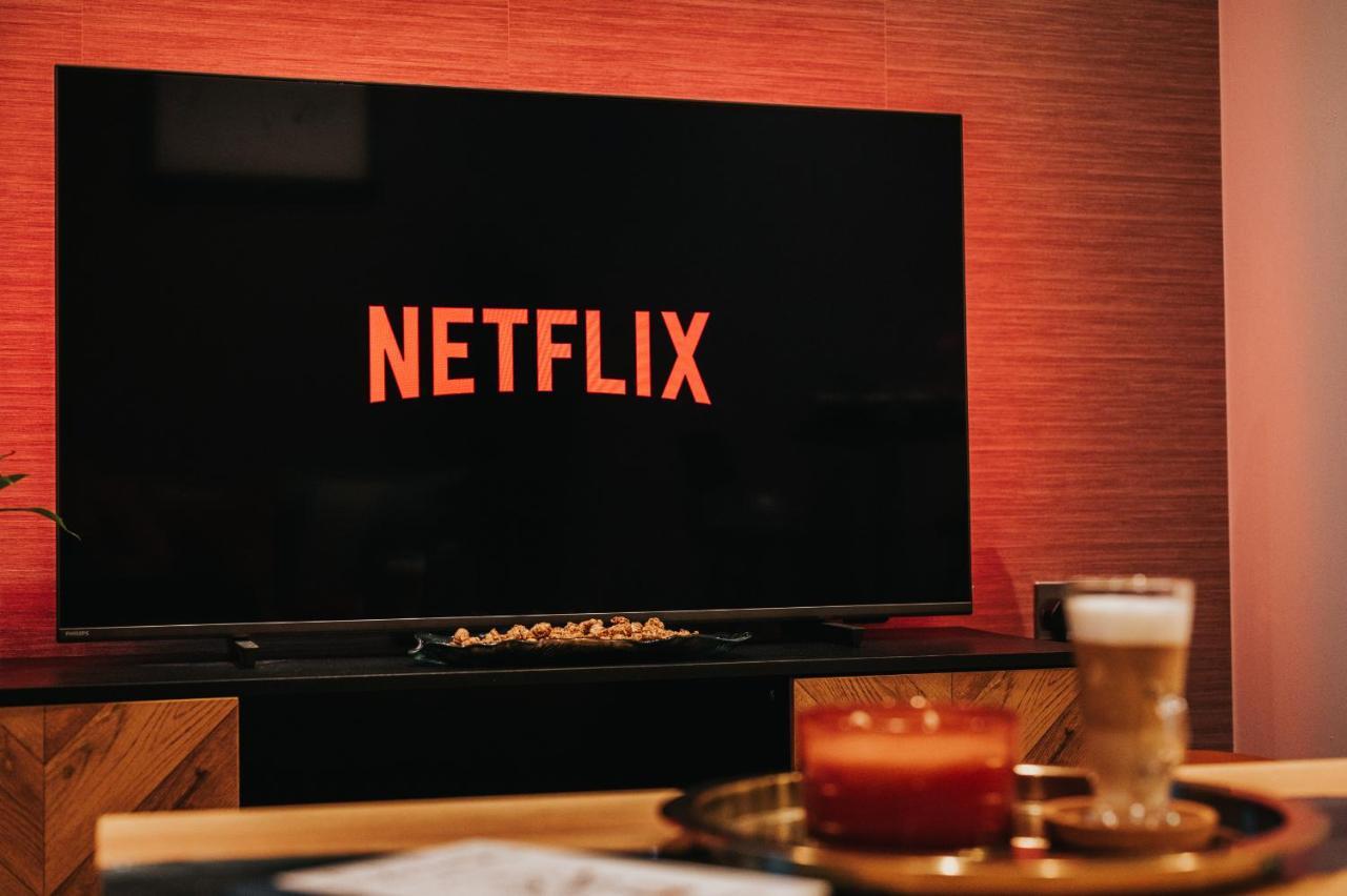 Circa17- Entire Apt, Free Parking, Gym, City Central & Free Netflix Bracknell Kültér fotó