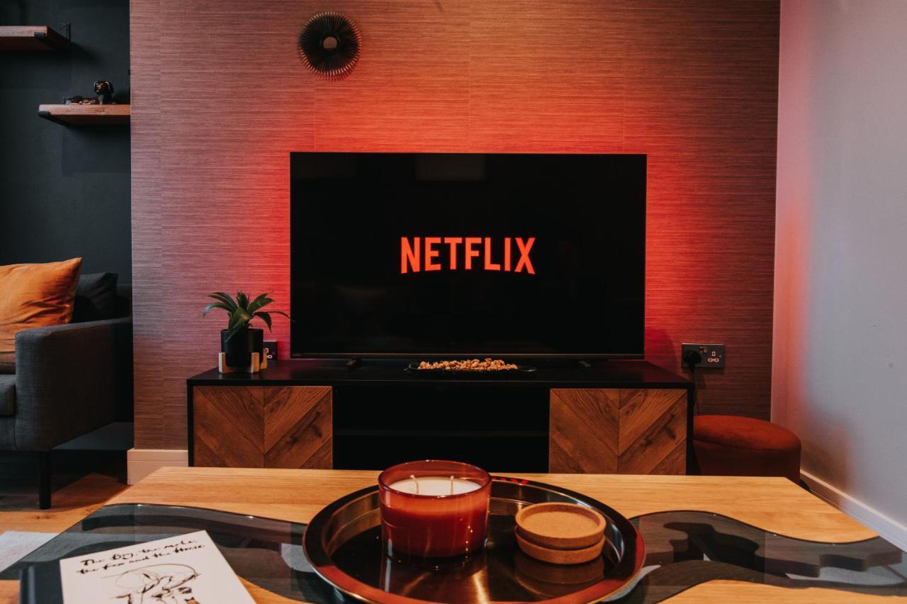 Circa17- Entire Apt, Free Parking, Gym, City Central & Free Netflix Bracknell Kültér fotó