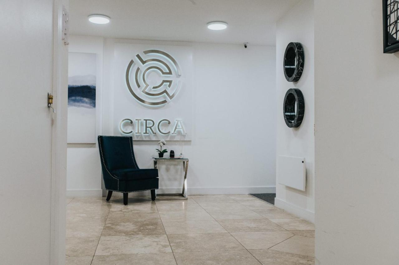 Circa17- Entire Apt, Free Parking, Gym, City Central & Free Netflix Bracknell Kültér fotó